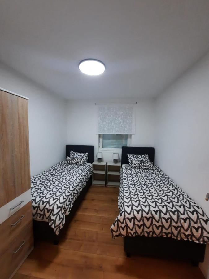 Njivice, Otok Krk, Apartman Dora Екстериор снимка