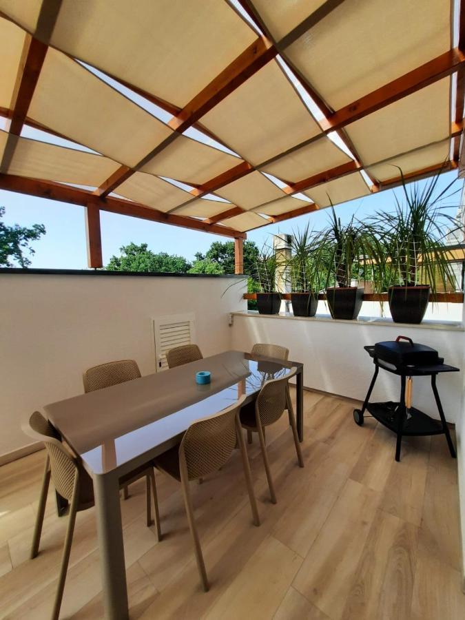 Njivice, Otok Krk, Apartman Dora Екстериор снимка